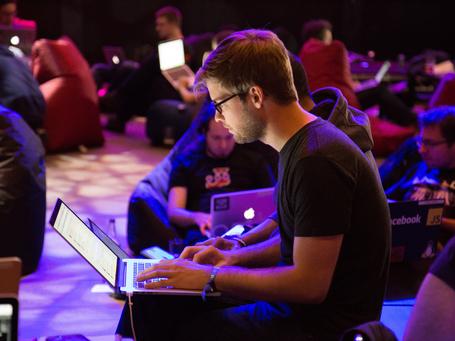 ¿Cómo convertirte en un experto en Inteligencia Artificial y Machine Learning?