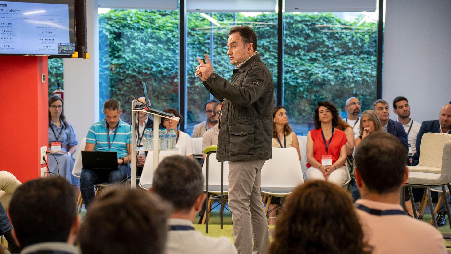 Transformar cuando no puedes fallar, charla de Alfonso Alcalá.