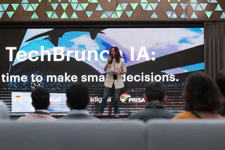 El alcance de la IA es ya inabarcable. Desde algo tan simple como poner el GPS en nuestro móvil hasta el papel fundamental que juega en las estrategias de negocio de las grandes compañías. Y sobre ello hablamos en nuestro último Tech Brunch, junto a Google Cloud y el Grupo PRISA para ver sus posibilidades y cómo hacer que nuestro negocio sea más competitivo.
