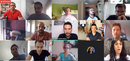 Momentos de debate de los agilistas de Paradigma