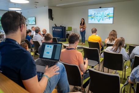undefined Lorena Perdomo, de Tecnofor, en su charla en Agile Real Life 2024.