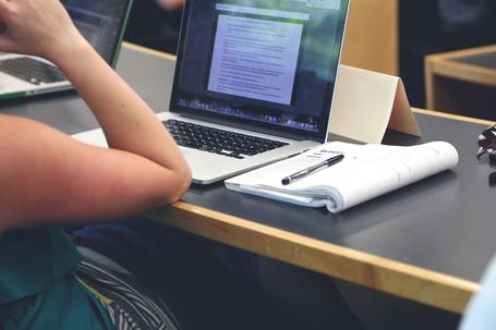 (min-width: 768px) 40vw, 100vw Mi camino hacia la certificación de MongoDB Developer