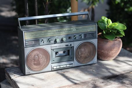 (min-width: 768px) 40vw, 100vw Podcast - Asistentes de voz: aventuras y desventuras