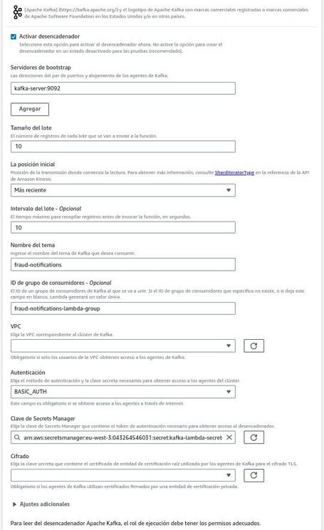 Activamos el desencadenador de datos. Para configurar el trigger simplemente debemos añadir los datos del clúster de Apache Kafka requerido.