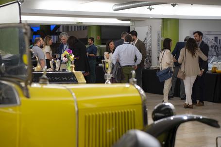 Celebramos nuestro TechBrunch sobre modernización en el museo de coches de los Jardines de Sabatini.