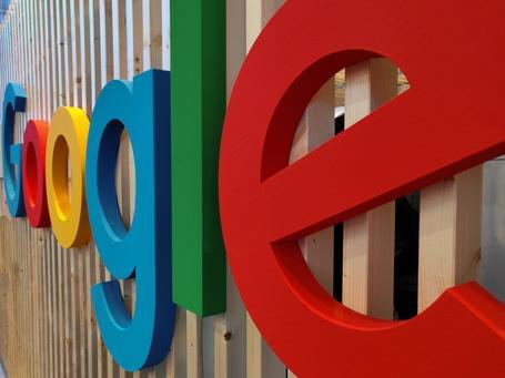 (min-width: 768px) 40vw, 100vw Podcast - Google cumple 25 años