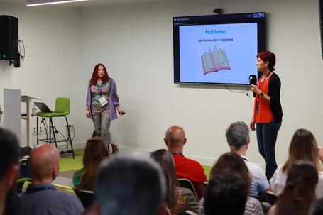undefined Sara De Pablos y Ana Buigues, Fundadoras de Surfeando el Cambio