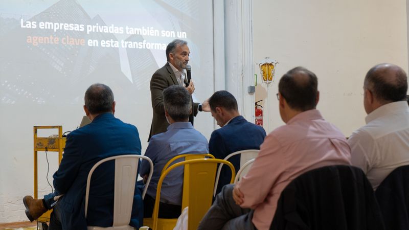 undefined Ángel Bonet, CMO&S en Minsait y Presidente de la Fundación UnltdSpain